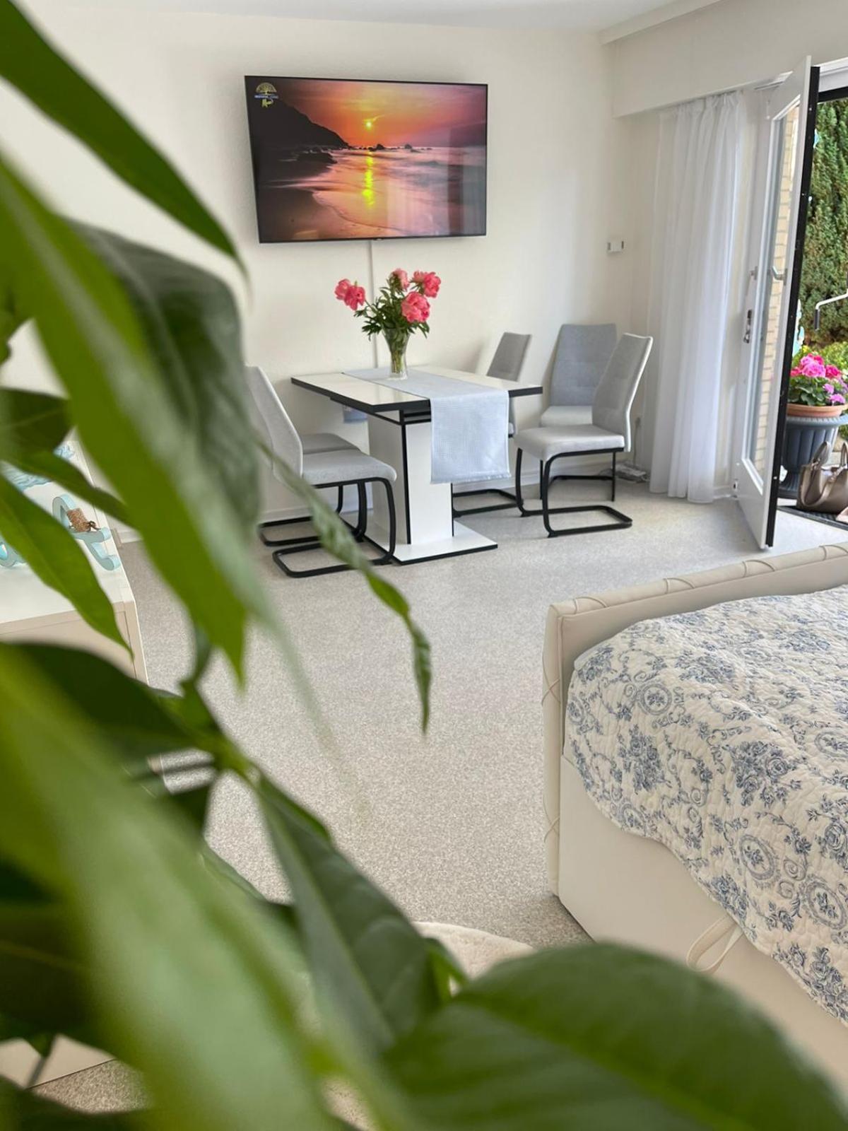 Ferienwohnung Strandoase Inklusive Terrasse Und Parkplatz - Sonnenseite Шарбойц Экстерьер фото
